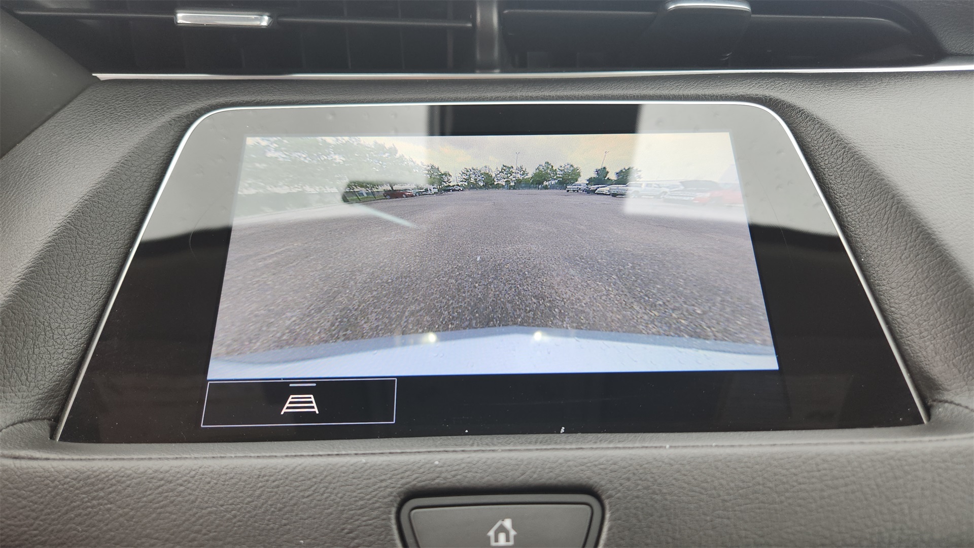 Vehicle image 20 of 35