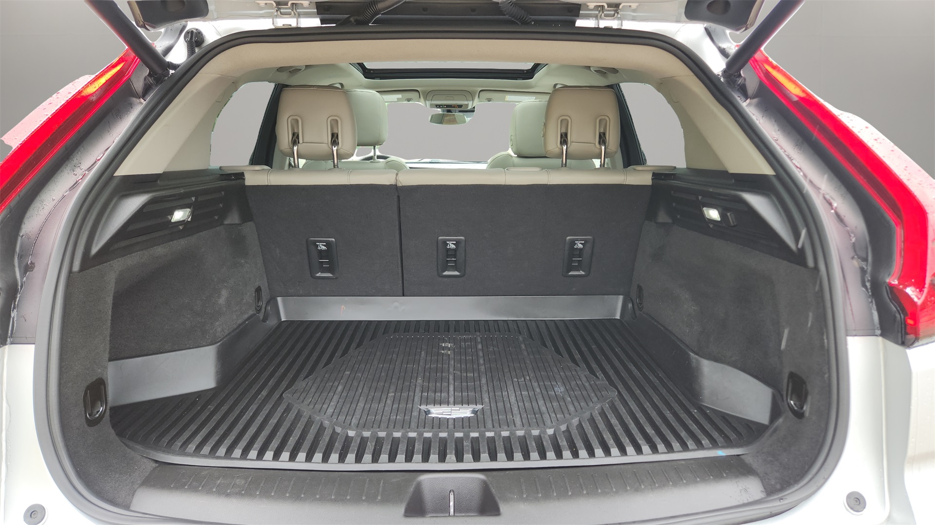Vehicle image 10 of 35