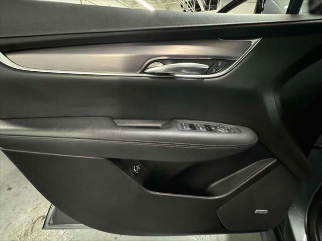 Vehicle image 18 of 29