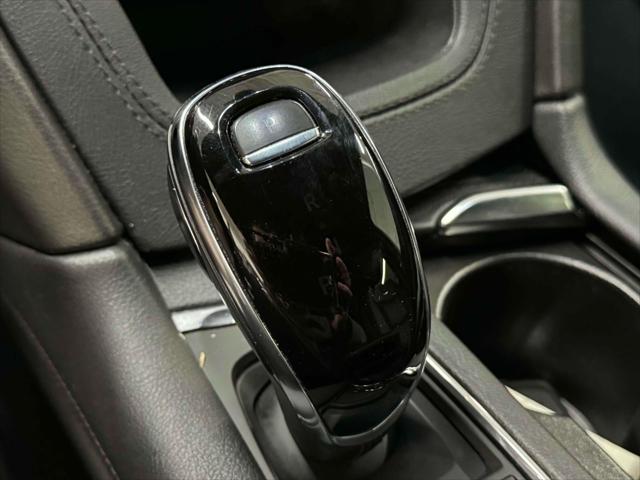 Vehicle image 15 of 29
