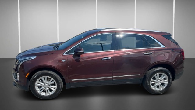 2022 Cadillac XT5 Luxury Image 2 of 21