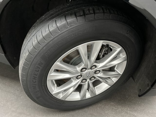 Vehicle image 11 of 42