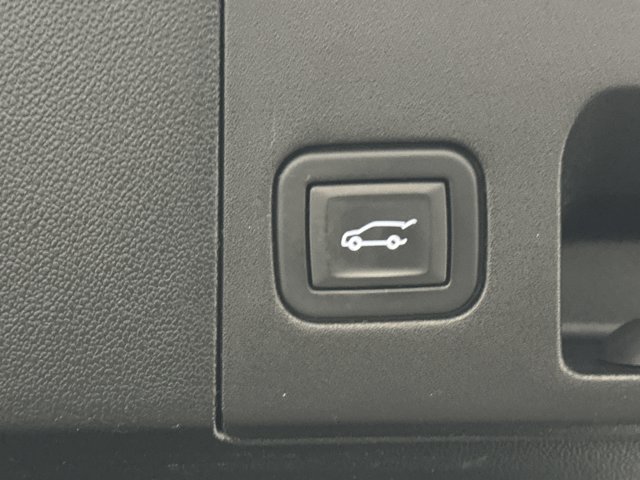 Vehicle image 15 of 42