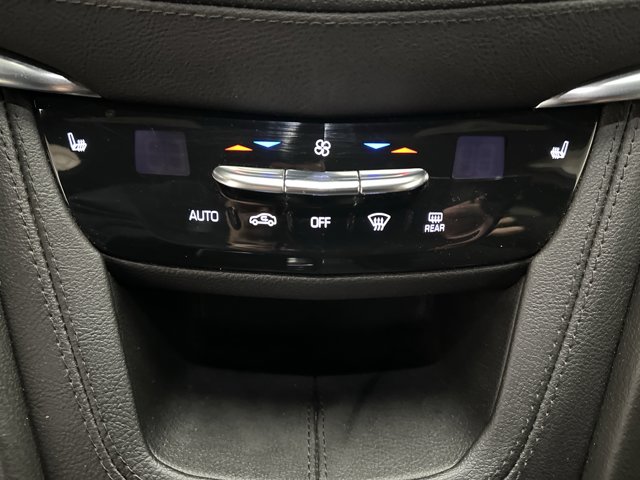 Vehicle image 36 of 42