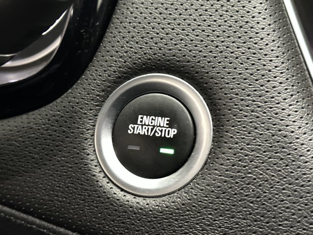 Vehicle image 30 of 42