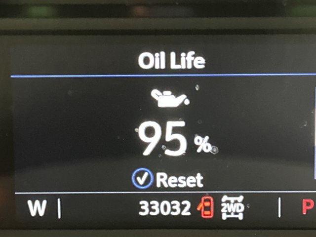 Vehicle image 26 of 42