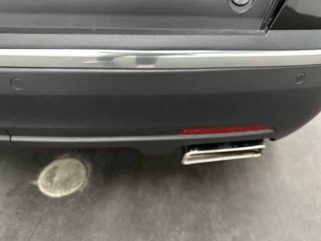 Vehicle image 16 of 42