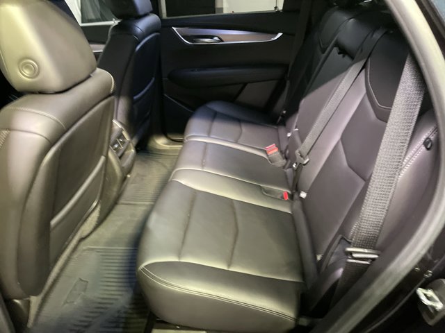 Vehicle image 17 of 37