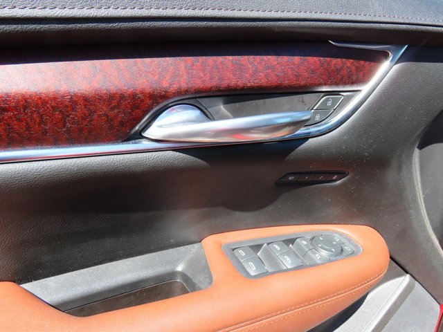 Vehicle image 28 of 49