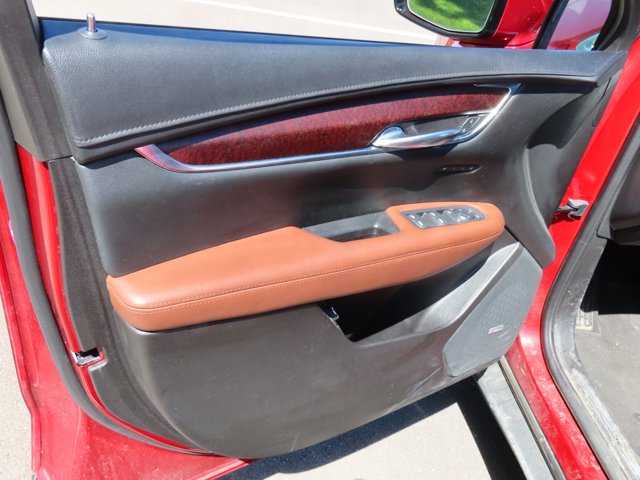 Vehicle image 27 of 49