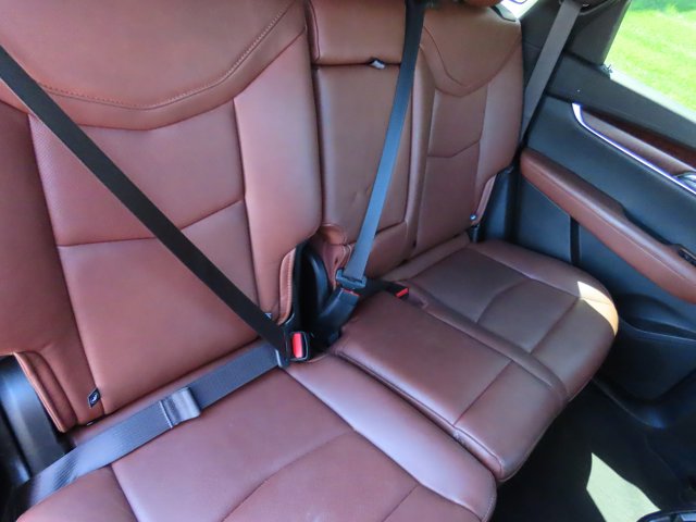 Vehicle image 18 of 49