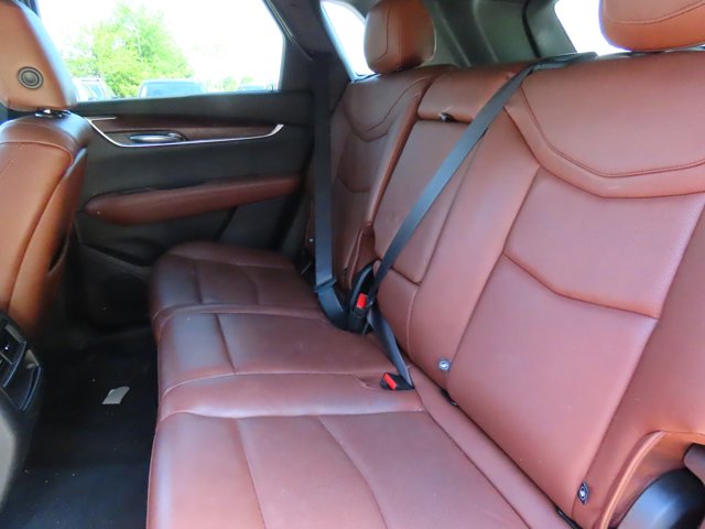 Vehicle image 19 of 49