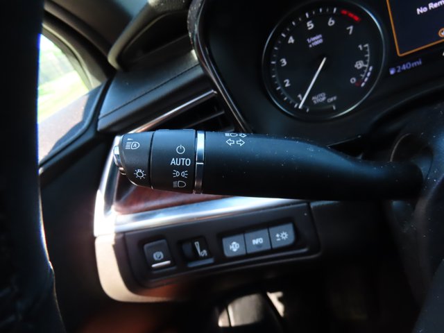 Vehicle image 41 of 49