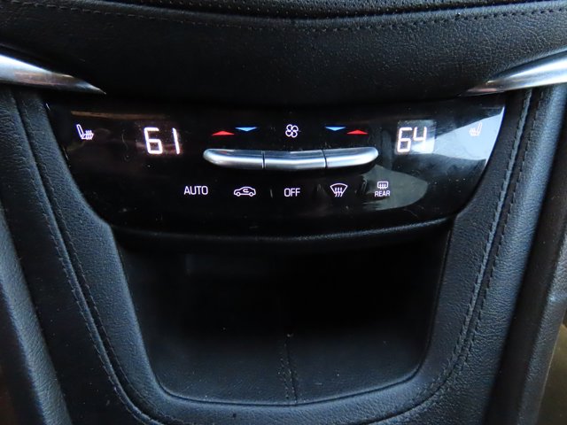 Vehicle image 34 of 49