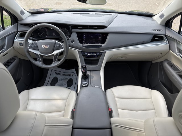 Vehicle image 31 of 34