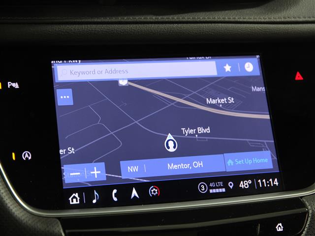 Vehicle image 13 of 24