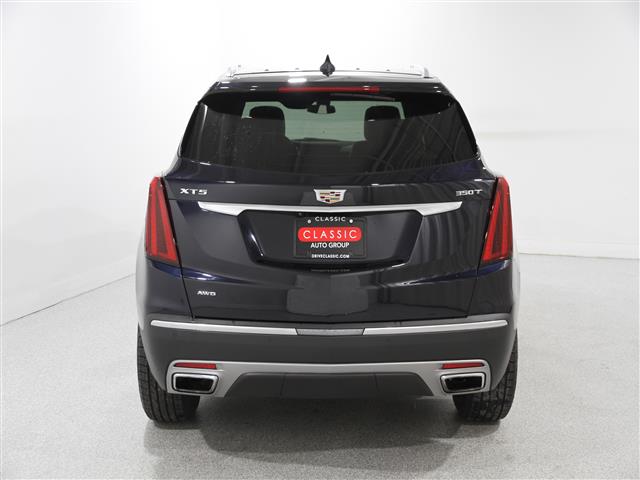Vehicle image 4 of 24