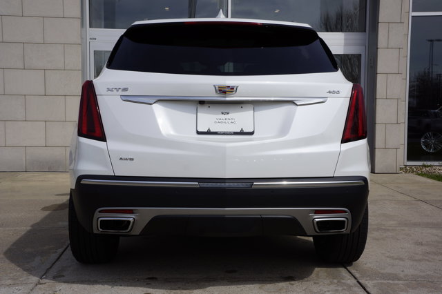 Vehicle image 9 of 36