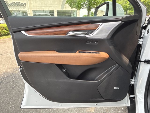 Vehicle image 20 of 36