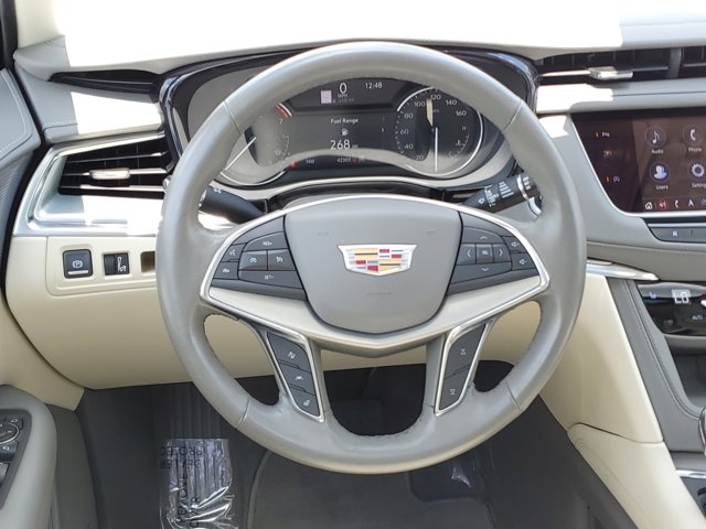 Vehicle image 12 of 28