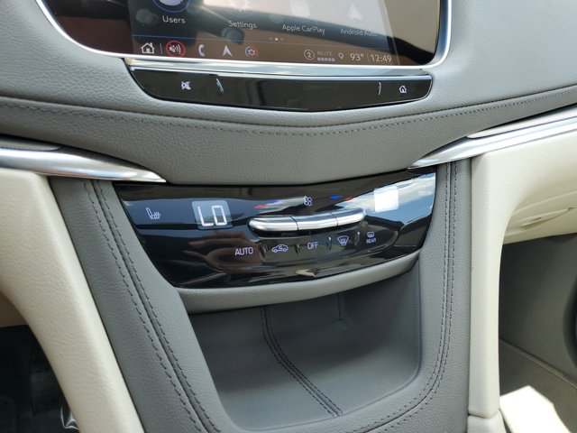 Vehicle image 24 of 28