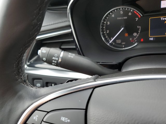 Vehicle image 22 of 30