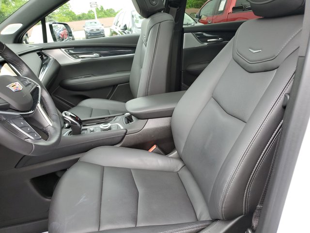 Vehicle image 14 of 30