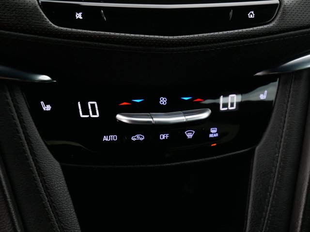 Vehicle image 29 of 36