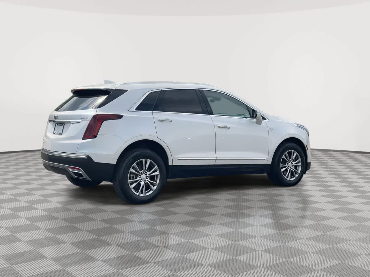 Vehicle image 6 of 42