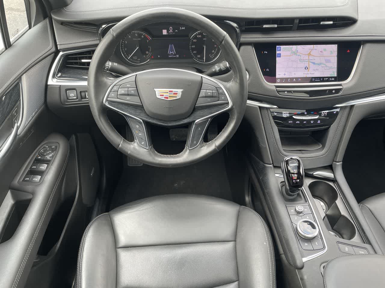 Vehicle image 11 of 42