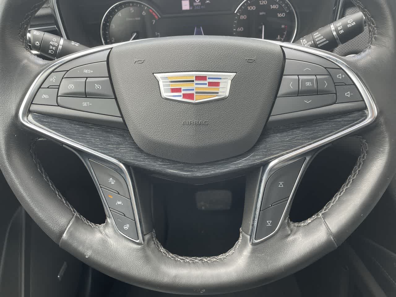 Vehicle image 10 of 42