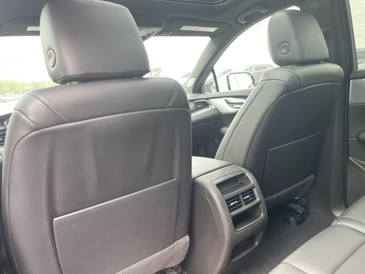 Vehicle image 20 of 42