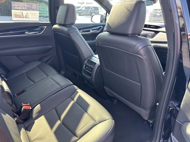 Vehicle image 18 of 32