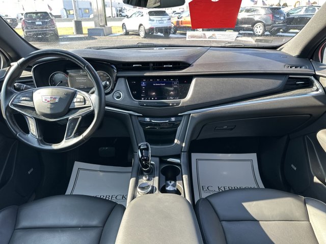 Vehicle image 16 of 32