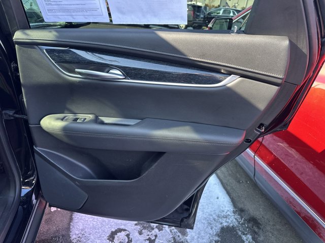 Vehicle image 20 of 32