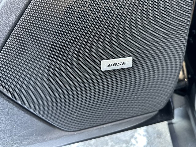 Vehicle image 12 of 32