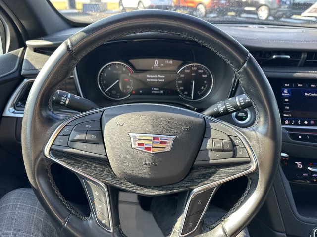Vehicle image 26 of 32