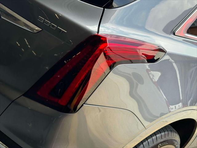 Vehicle image 25 of 27