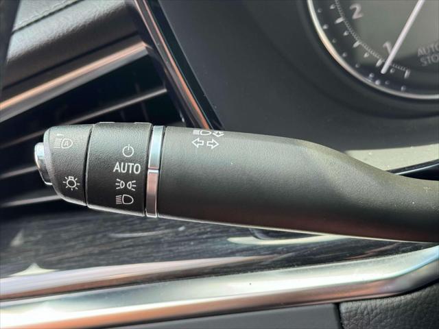 Vehicle image 18 of 27