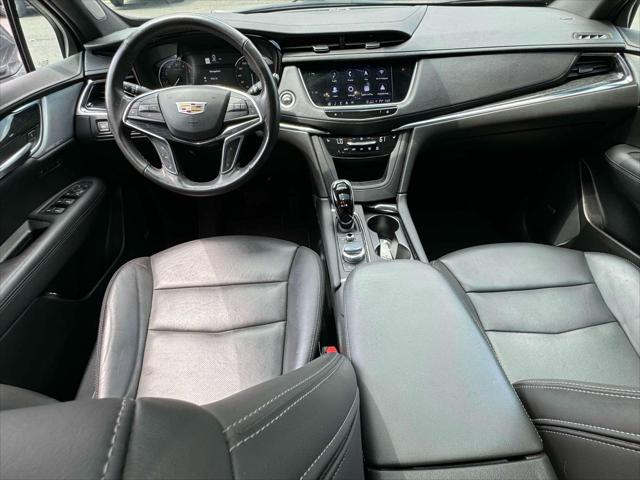 Vehicle image 8 of 27