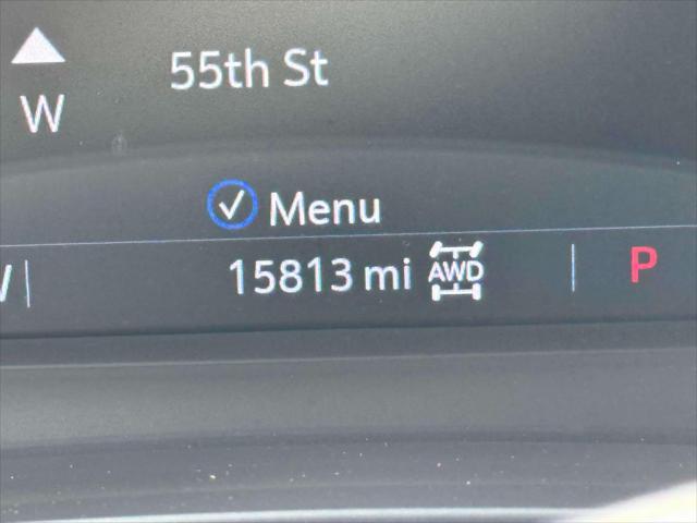 Vehicle image 10 of 27