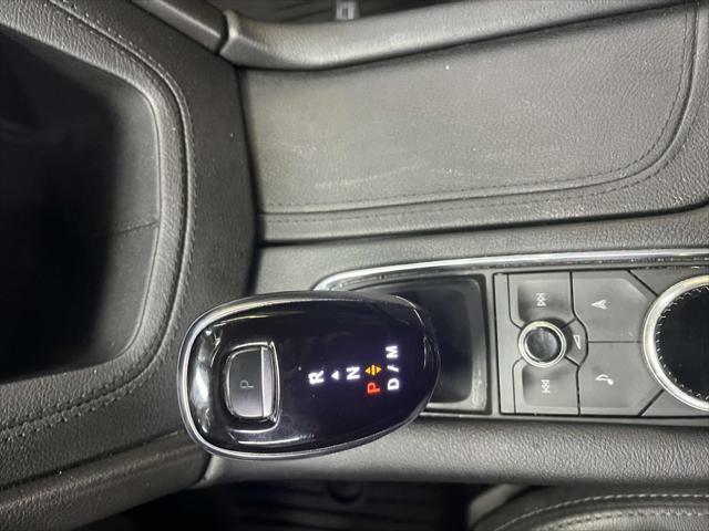 Vehicle image 22 of 27