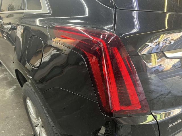 Vehicle image 12 of 27