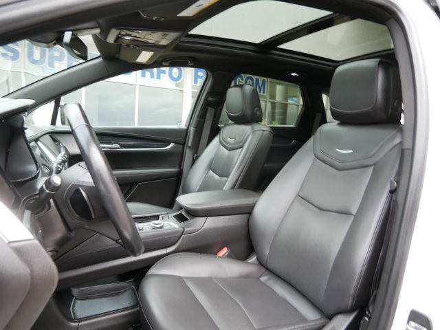 Vehicle image 12 of 33
