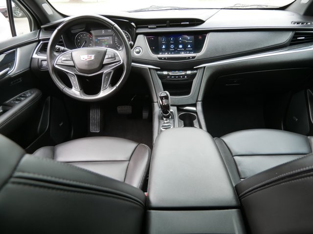 Vehicle image 22 of 33