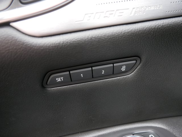 Vehicle image 16 of 33