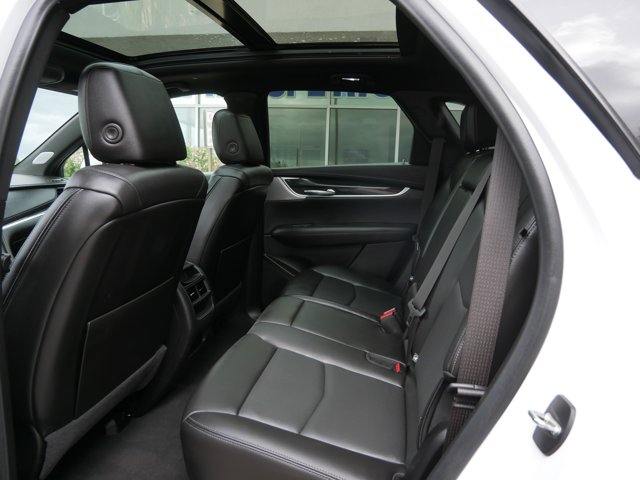Vehicle image 20 of 33