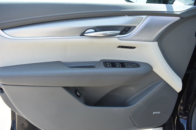 Vehicle image 14 of 31