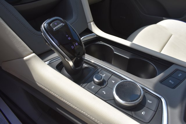 Vehicle image 29 of 31