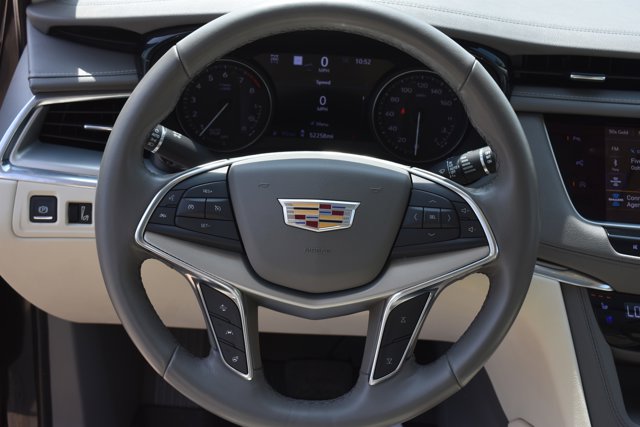 Vehicle image 22 of 31